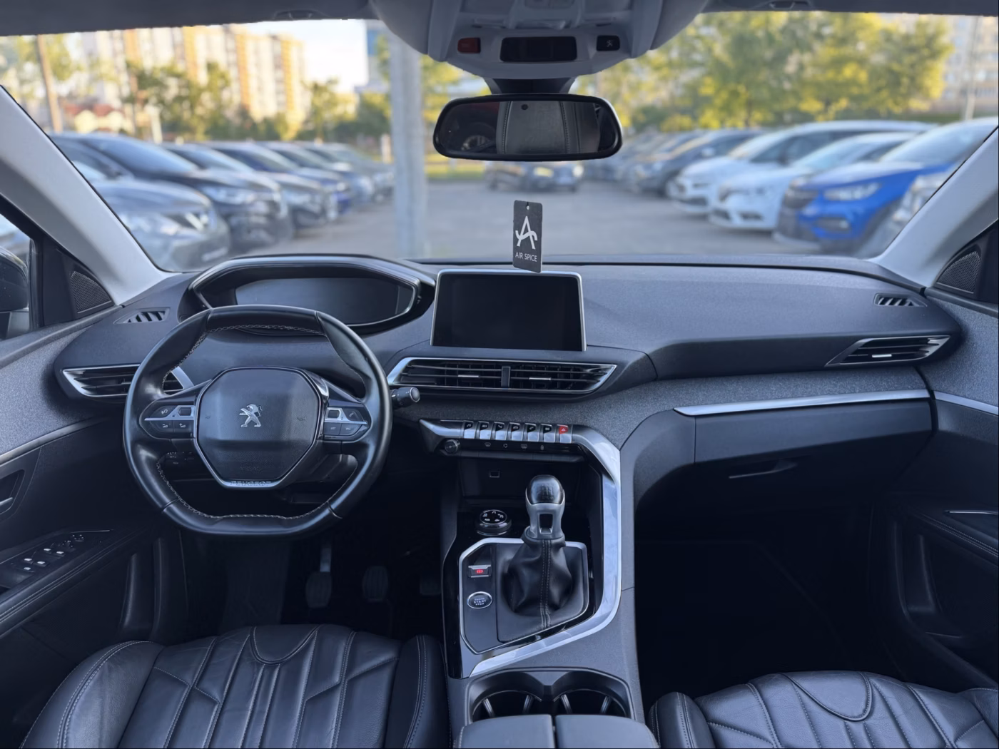 Peugeot 5008 фото 24