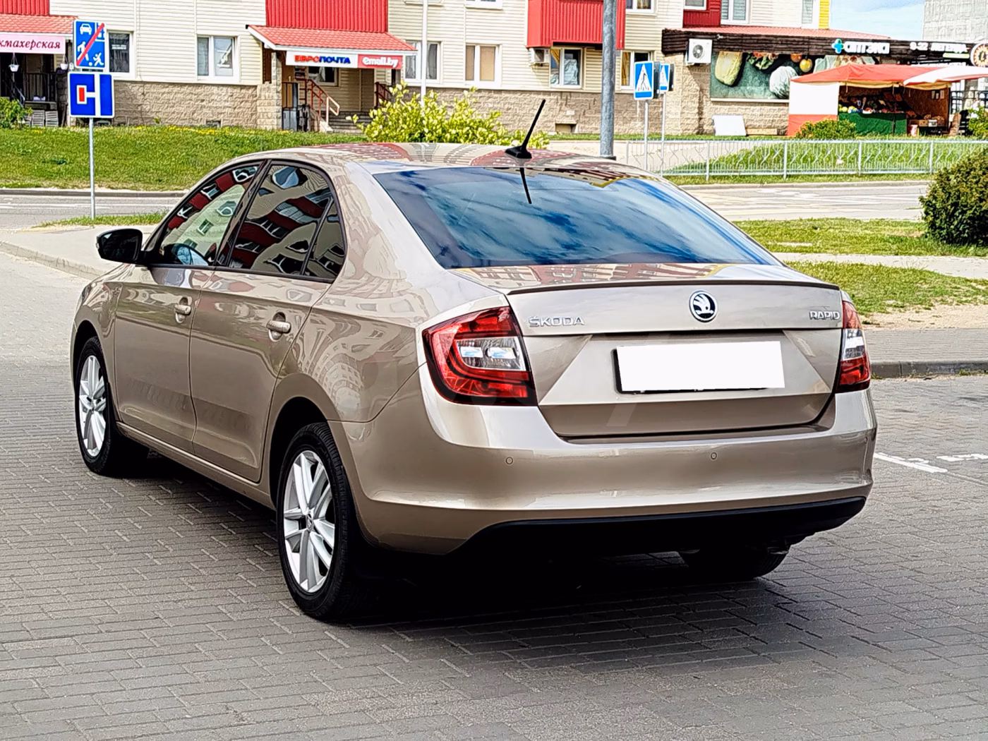 Skoda Rapid фото 3