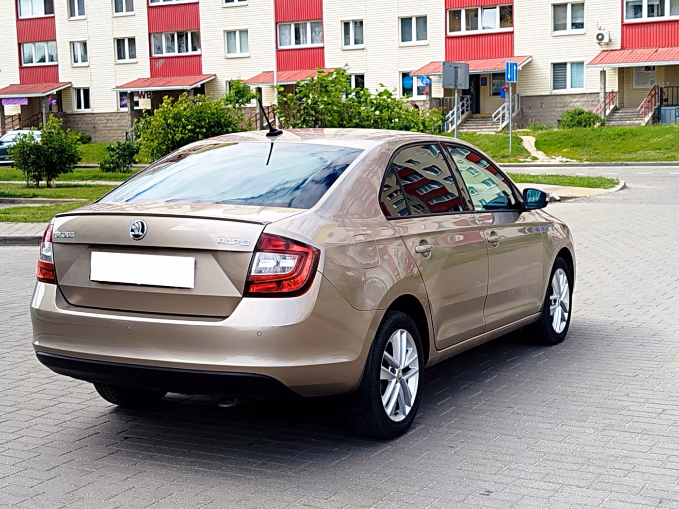 Skoda Rapid фото 4