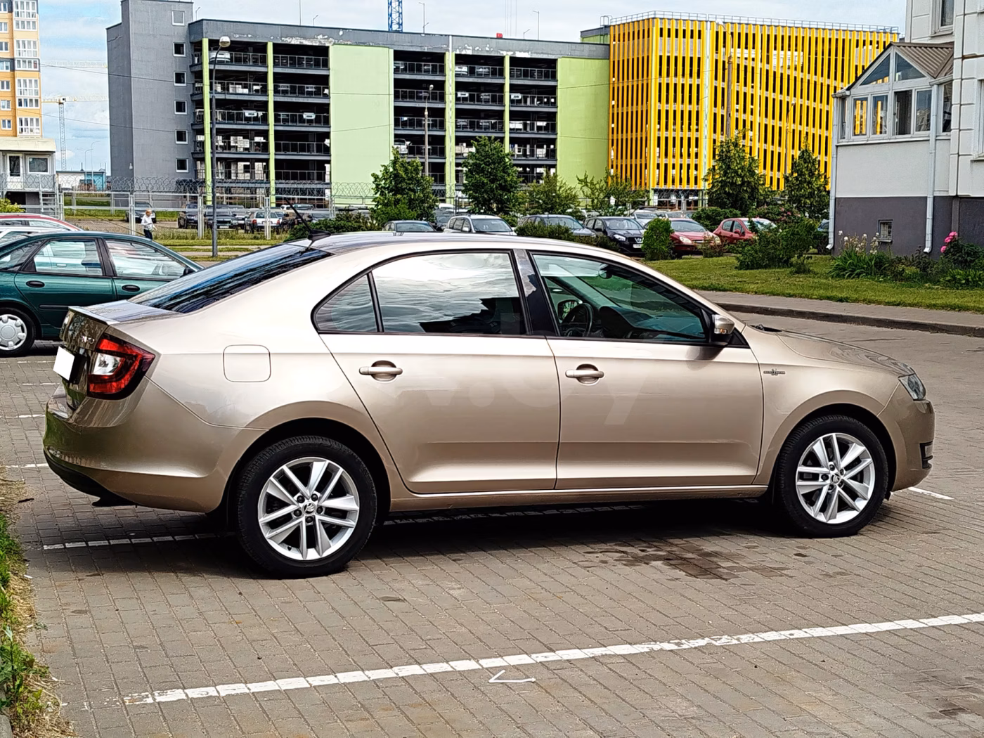 Skoda Rapid фото 7