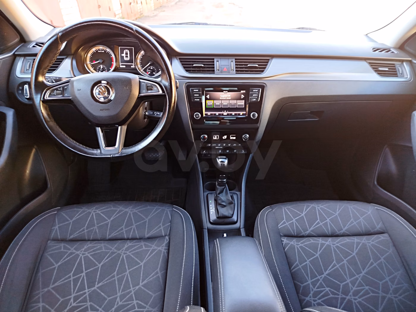Skoda Rapid фото 9