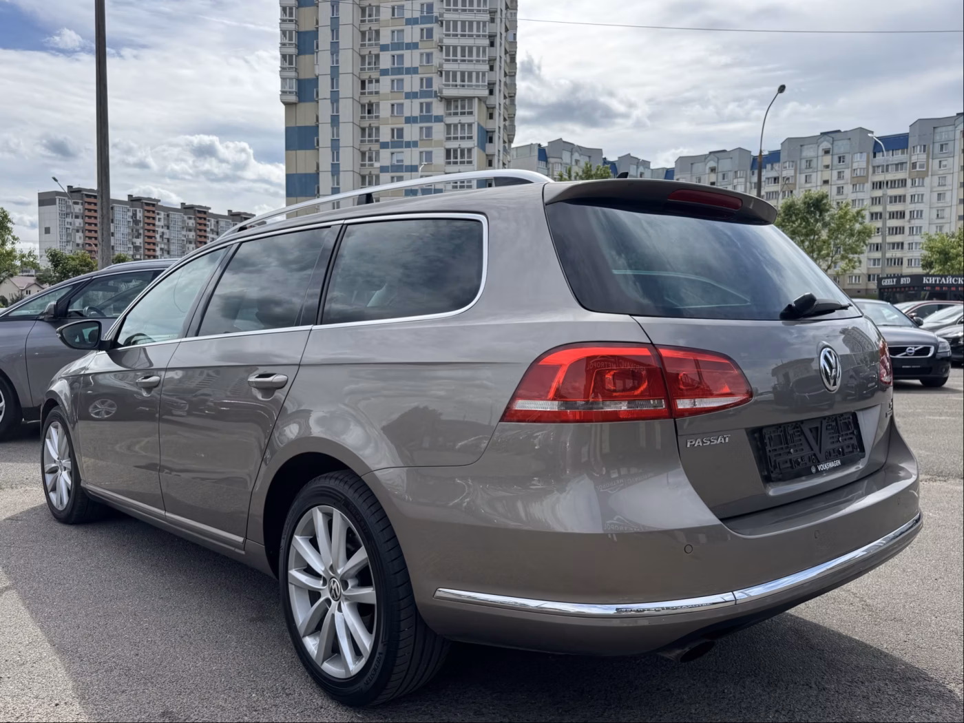 Volkswagen Passat фото 10