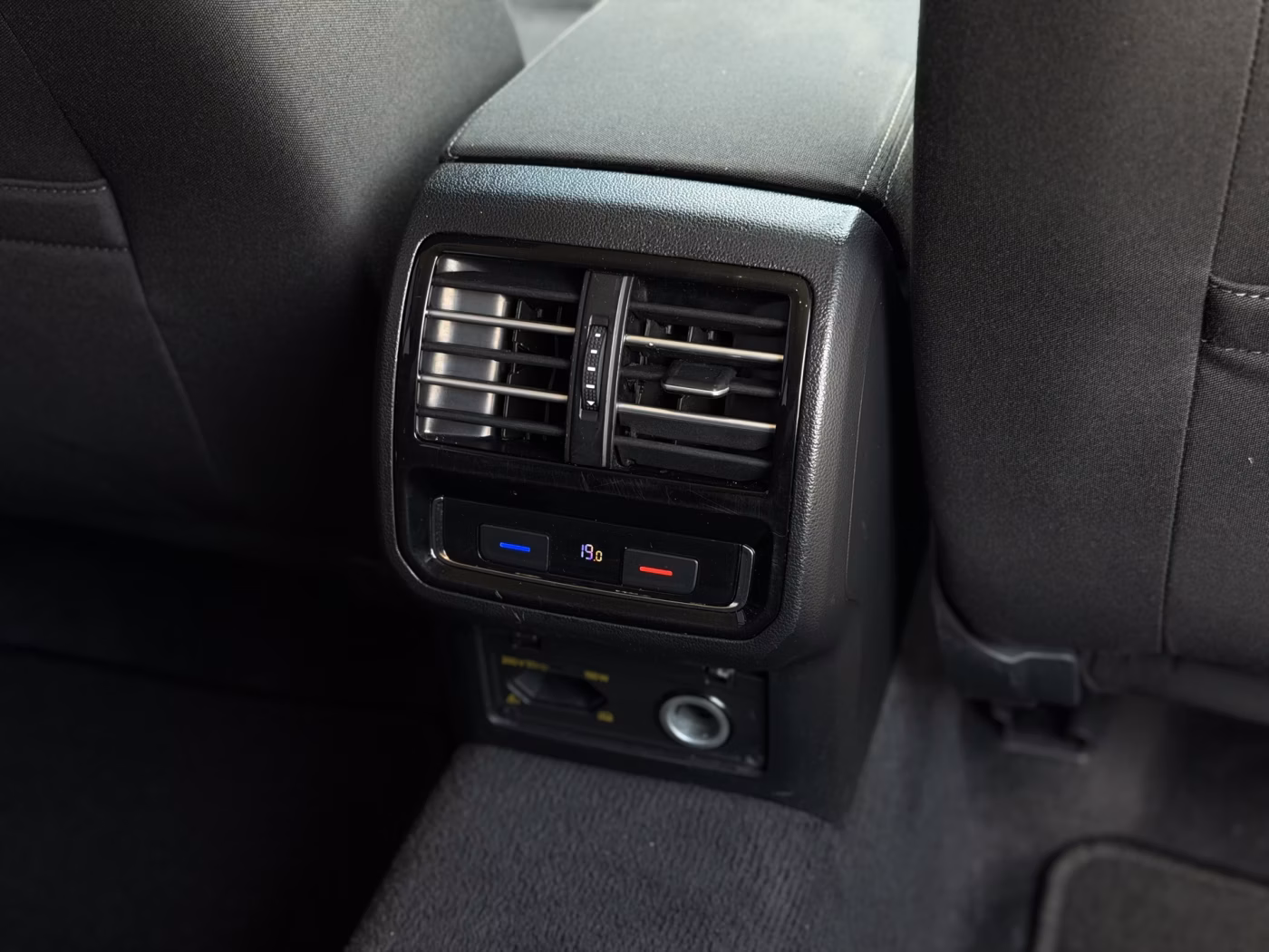 Volkswagen Passat фото 24