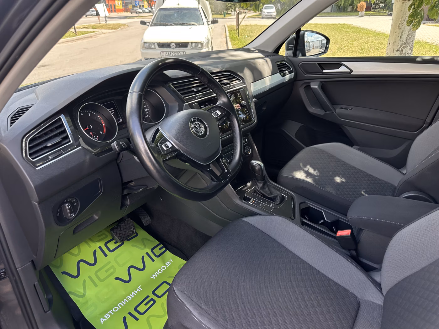 Volkswagen Tiguan фото 8