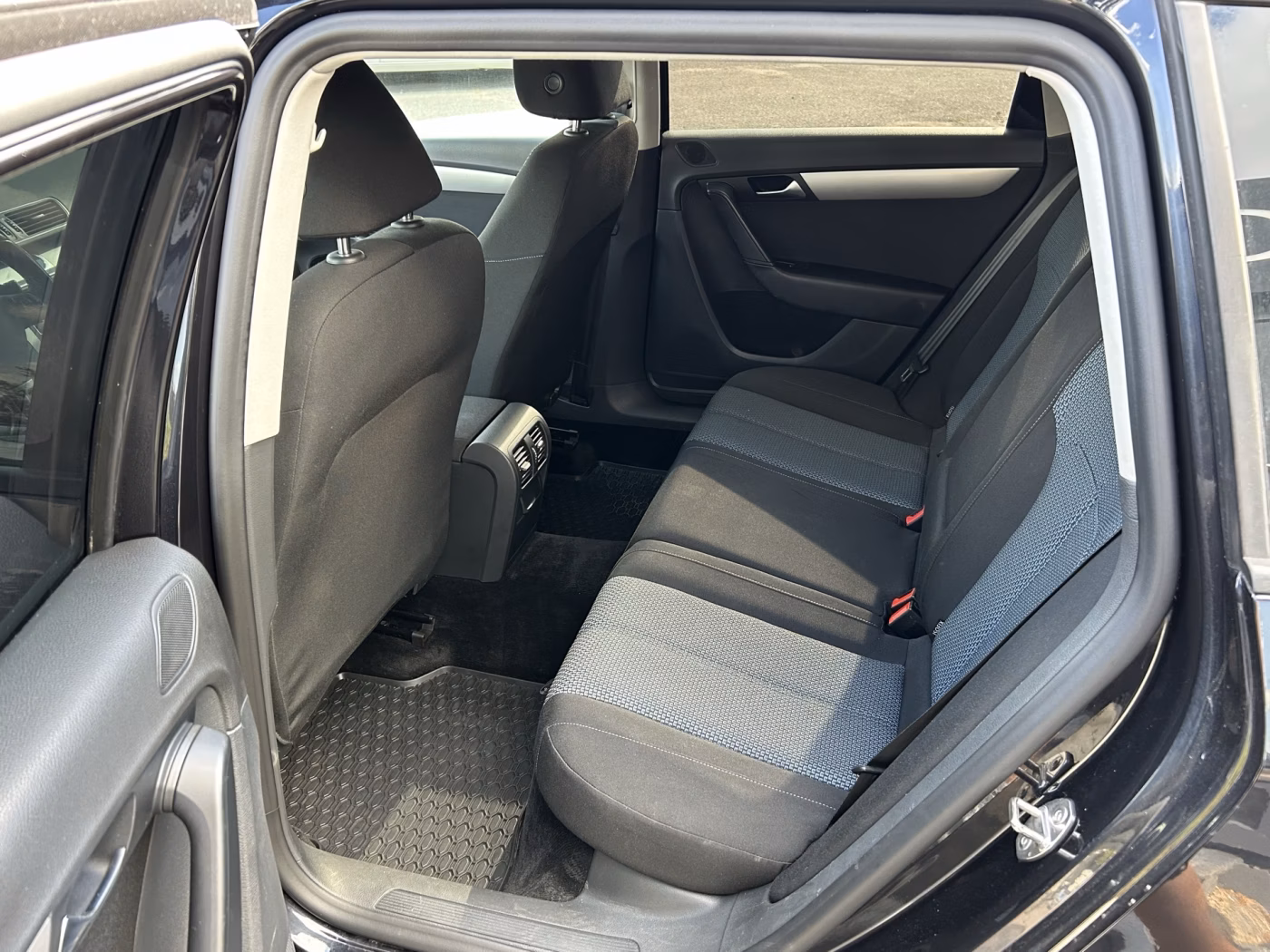 Volkswagen Passat фото 21