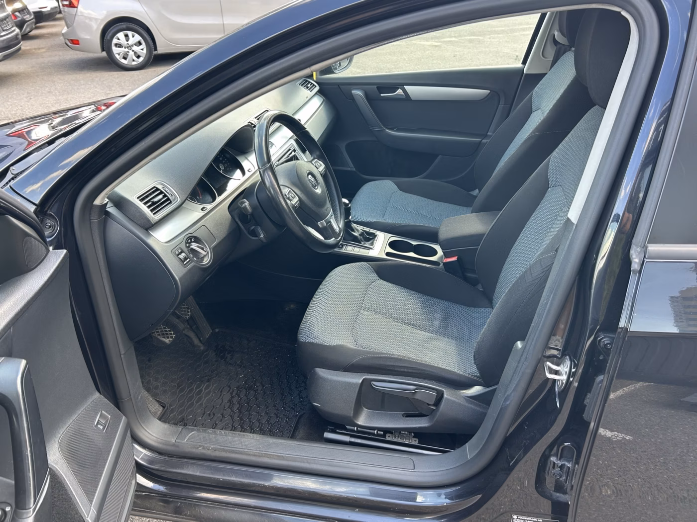 Volkswagen Passat фото 15