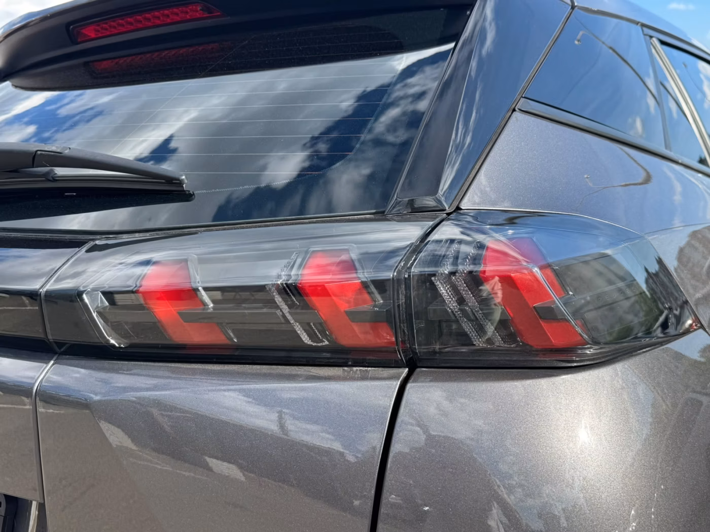 Peugeot 2008 фото 25