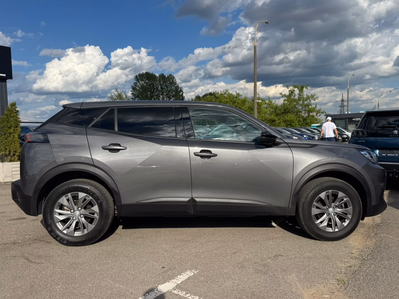 Peugeot 2008 фото 7