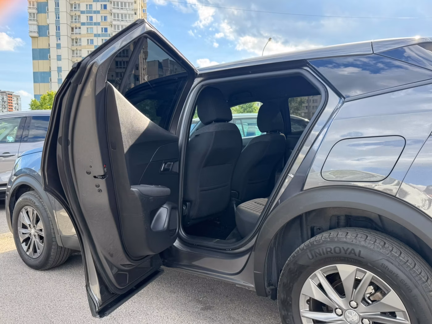 Peugeot 2008 фото 11