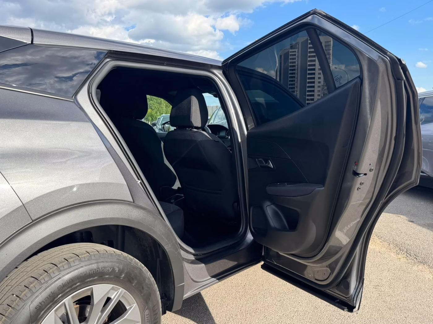 Peugeot 2008 фото 15