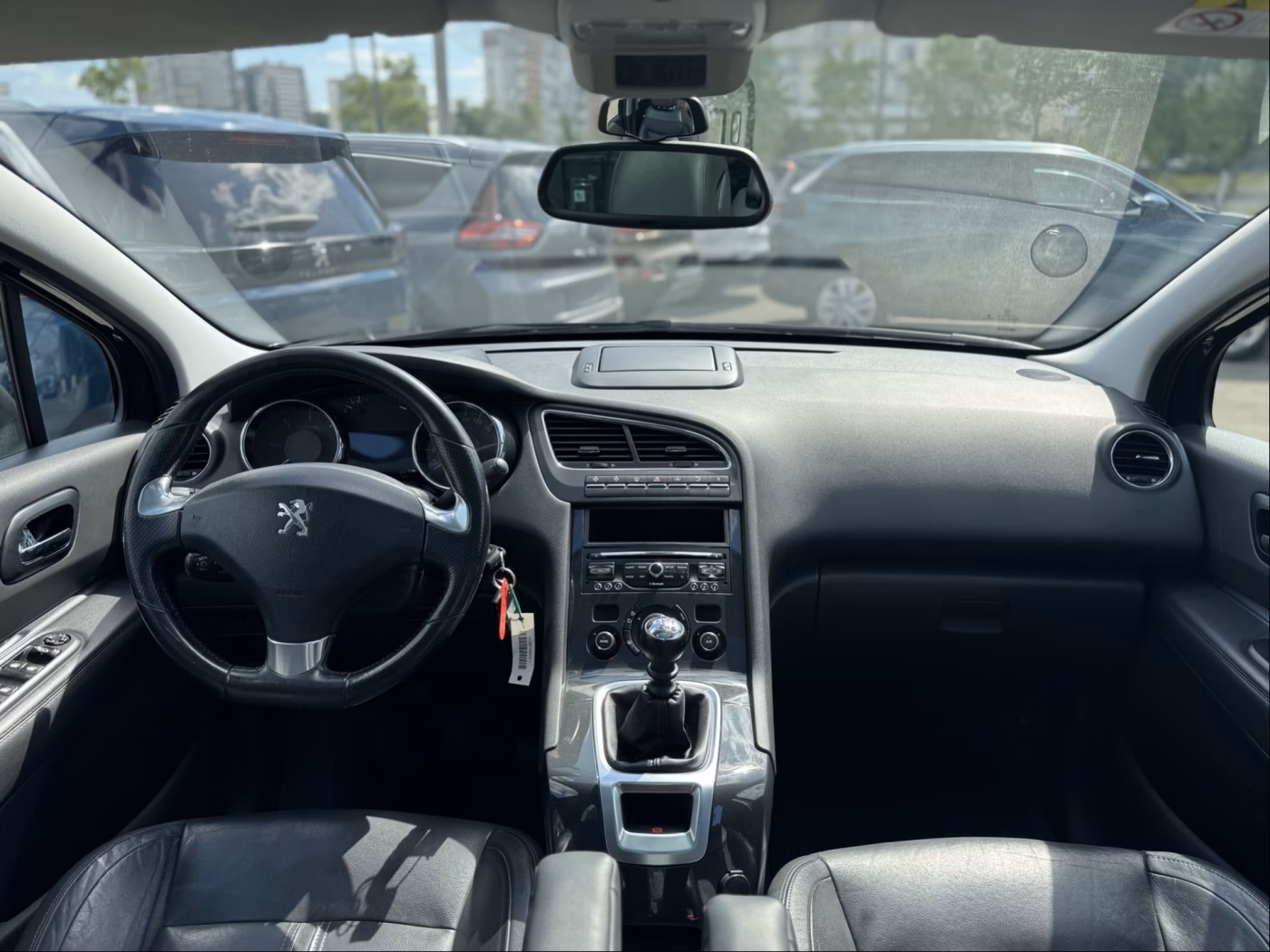 Peugeot 5008 фото 25