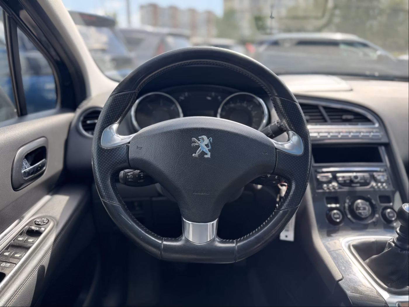 Peugeot 5008 фото 26
