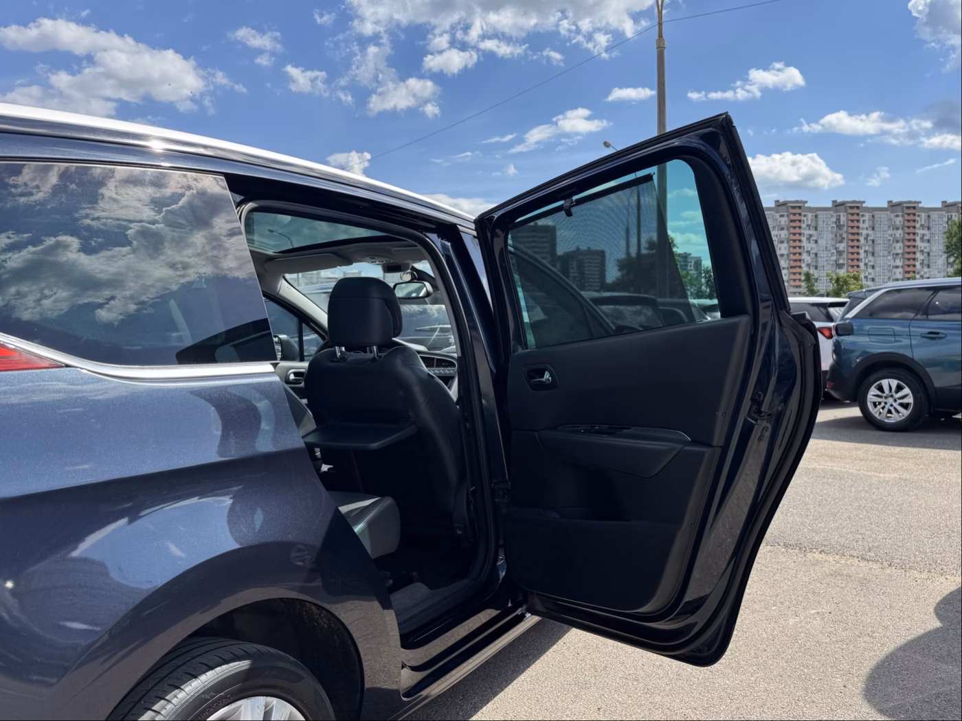 Peugeot 5008 фото 16