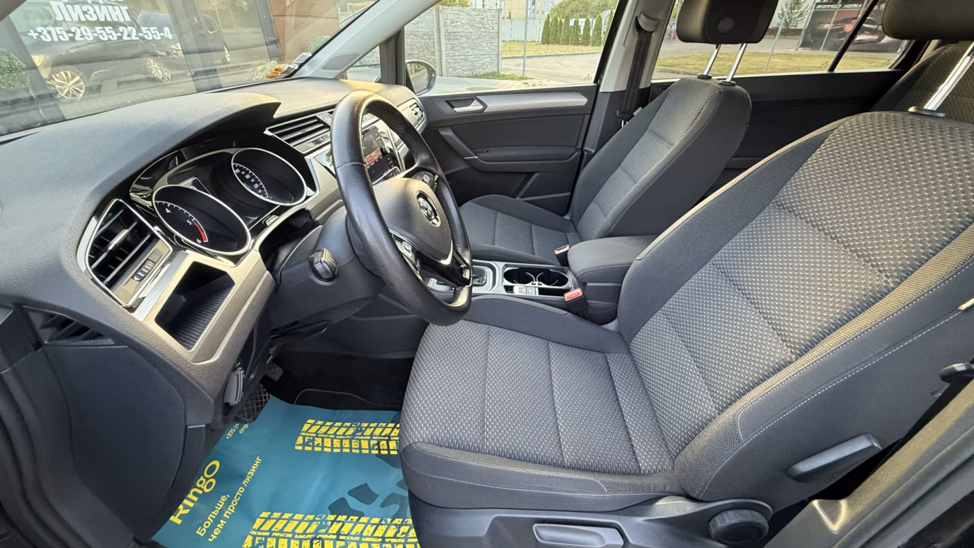 Volkswagen Touran фото 21