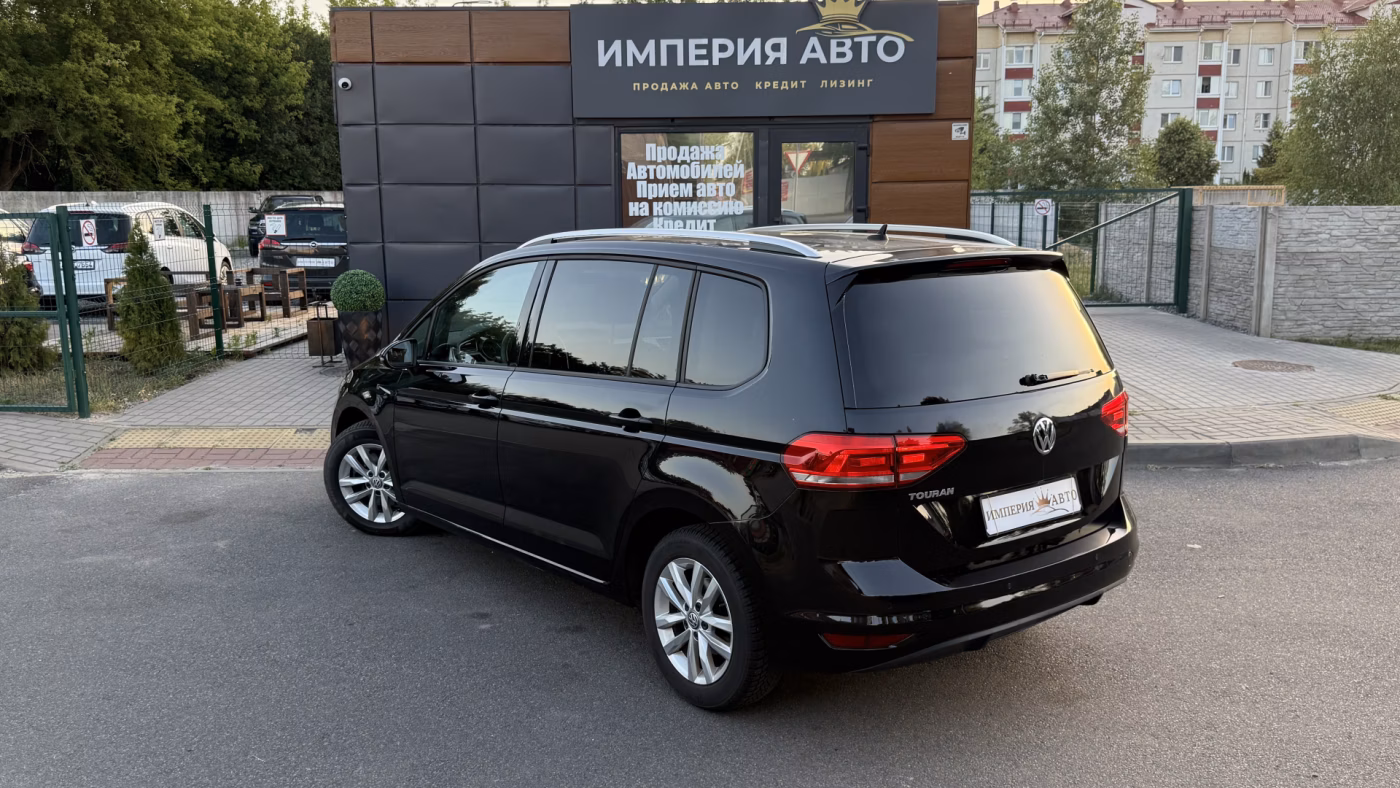 Volkswagen Touran фото 6