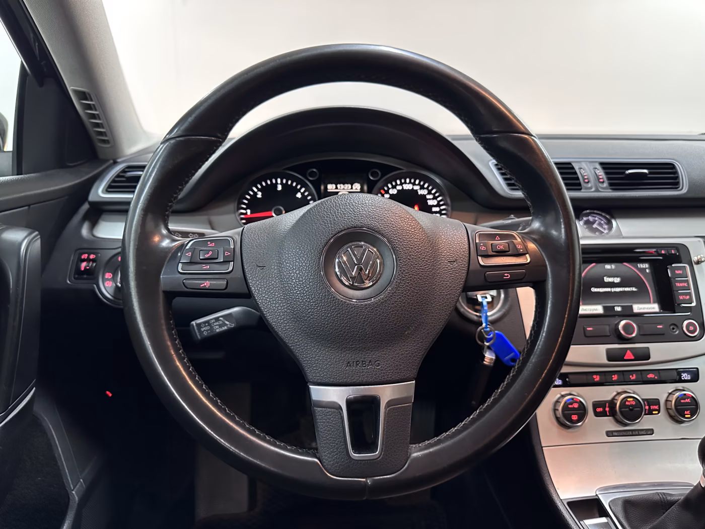 Volkswagen Passat фото 11