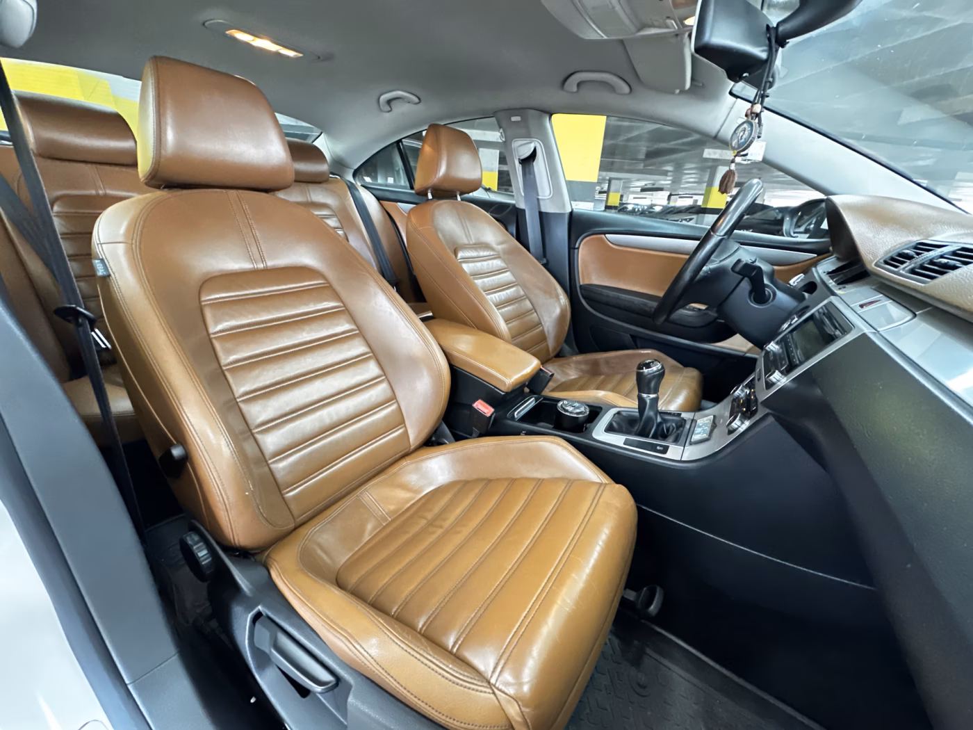 Volkswagen Passat CC фото 15