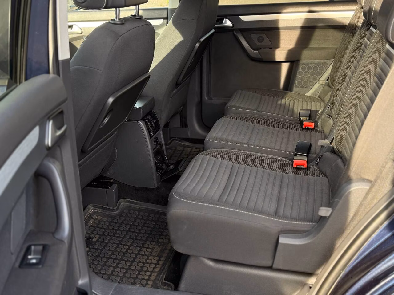 Volkswagen Touran фото 12