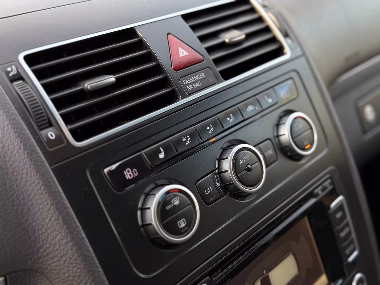 Volkswagen Touran фото 17