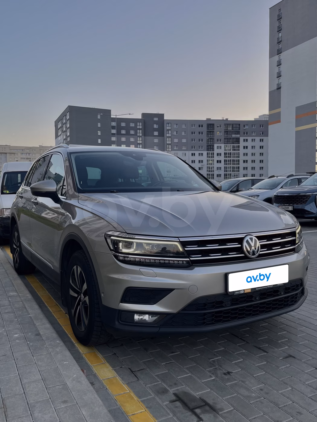 Volkswagen Tiguan фото 2