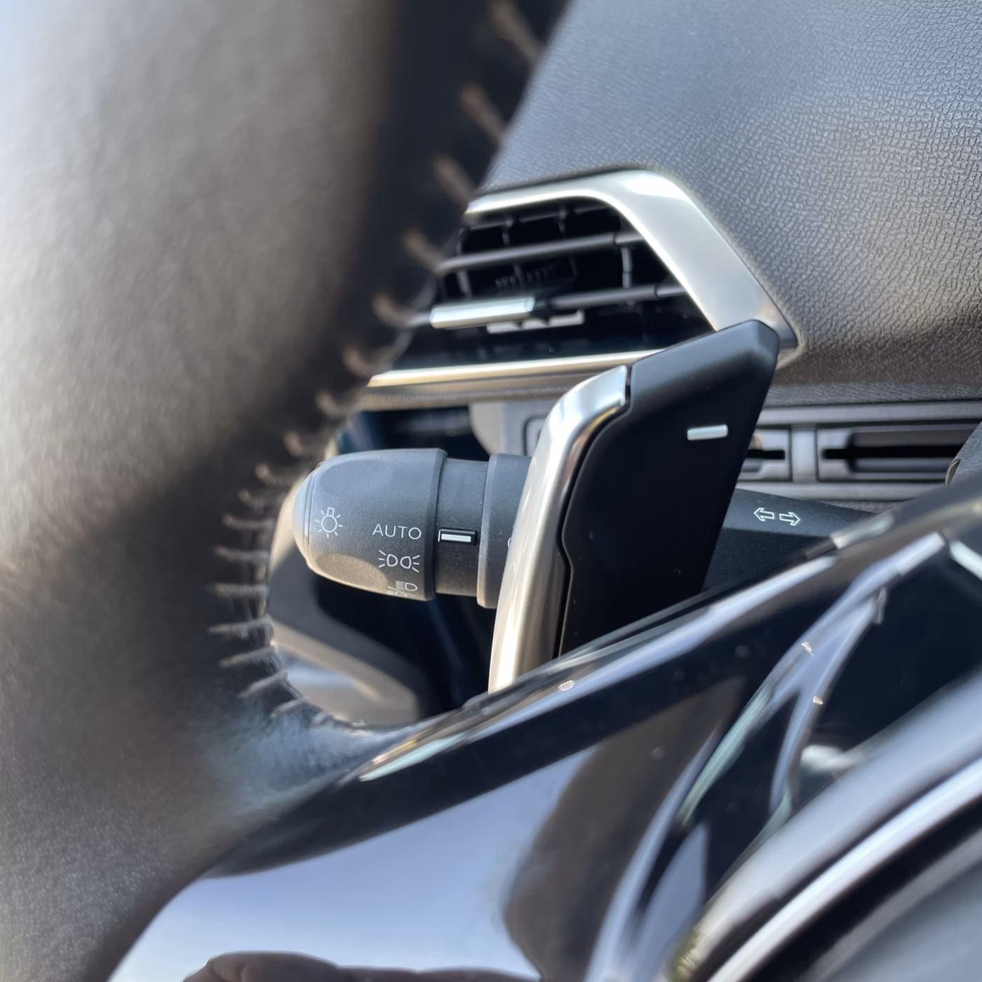 Peugeot 3008 фото 15