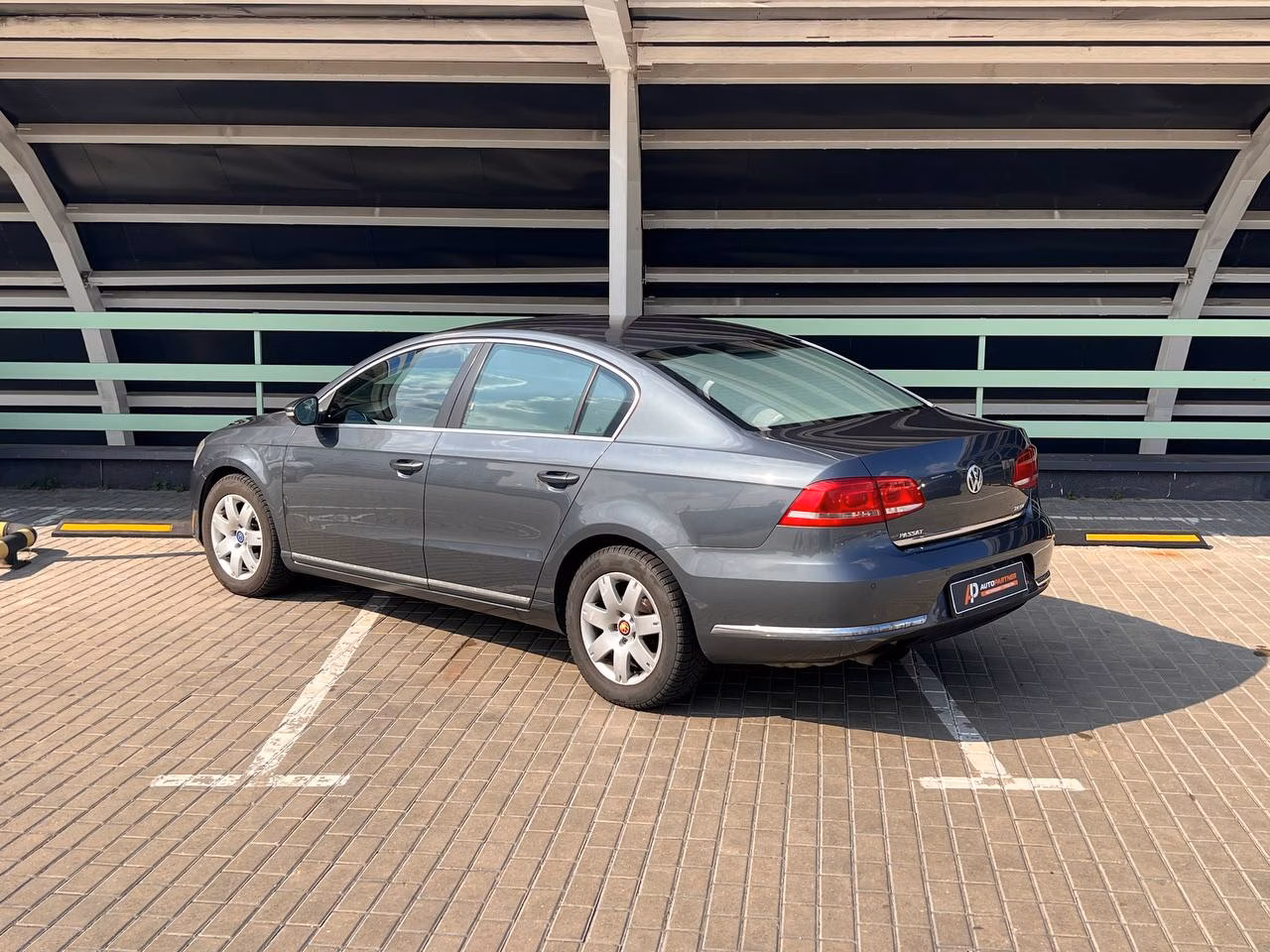 Volkswagen Passat фото 6