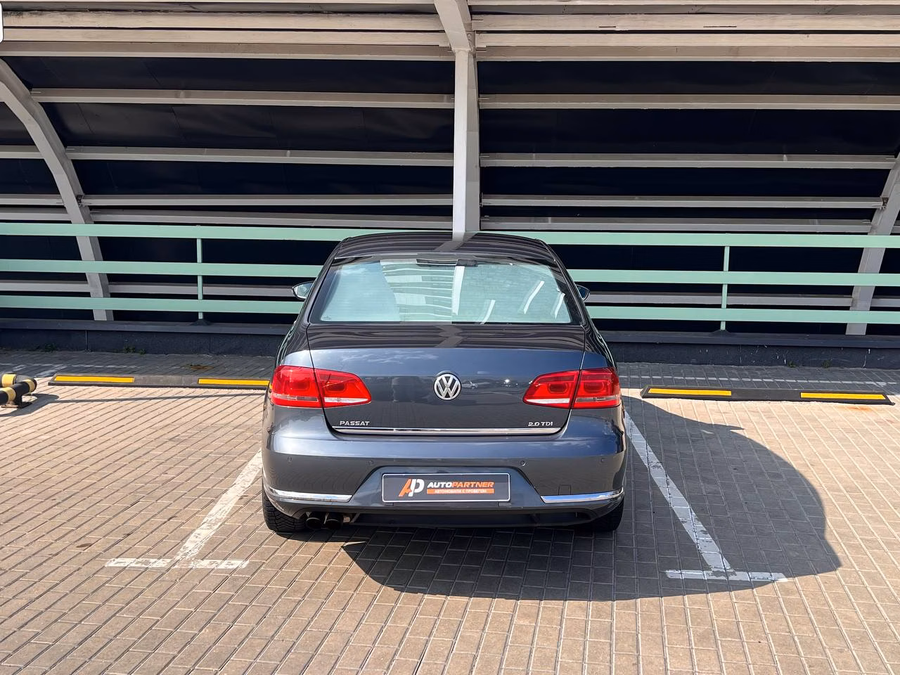 Volkswagen Passat фото 5