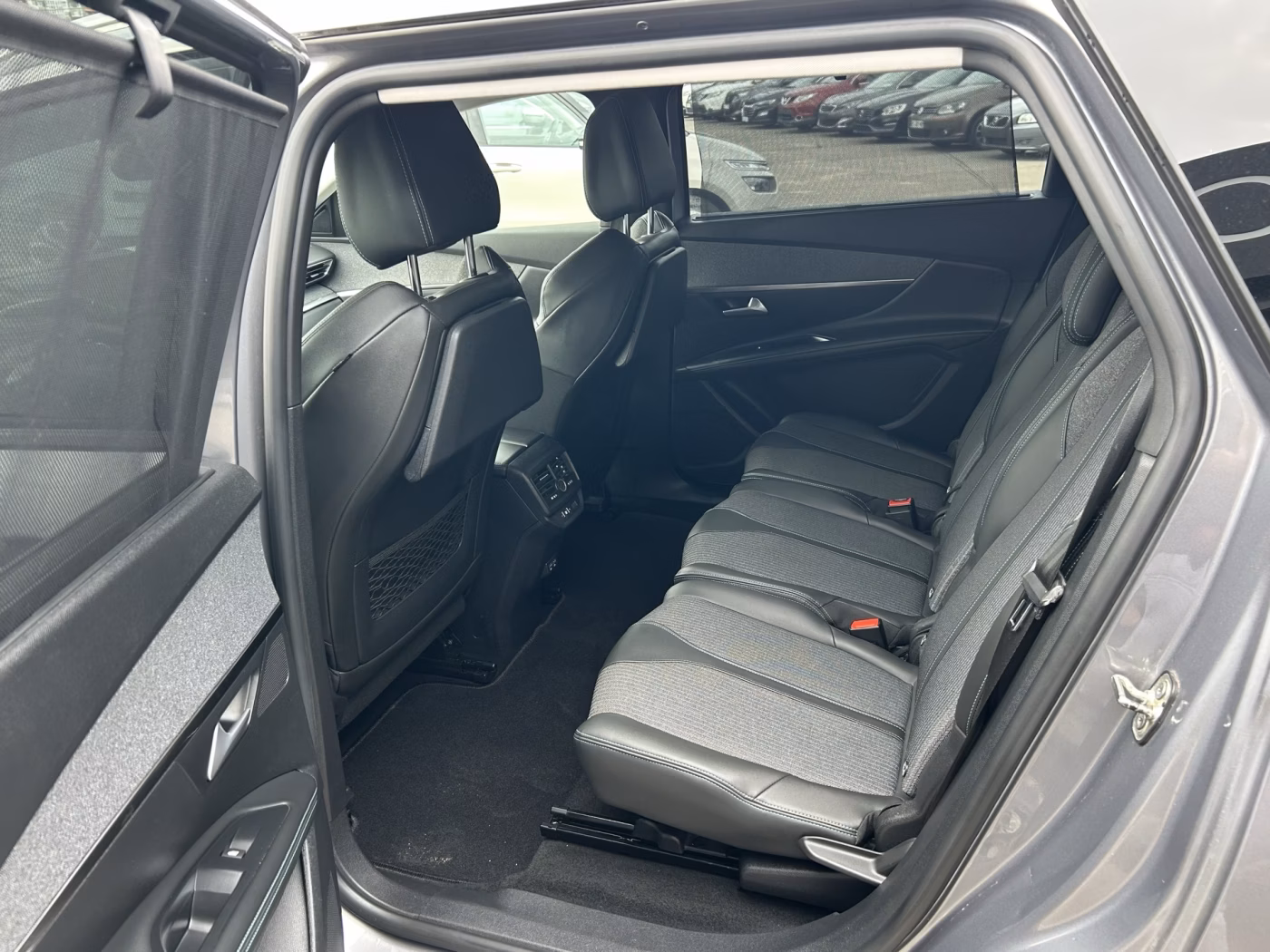 Peugeot 5008 фото 20