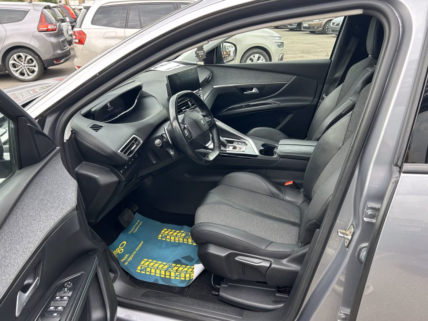 Peugeot 5008 фото 14