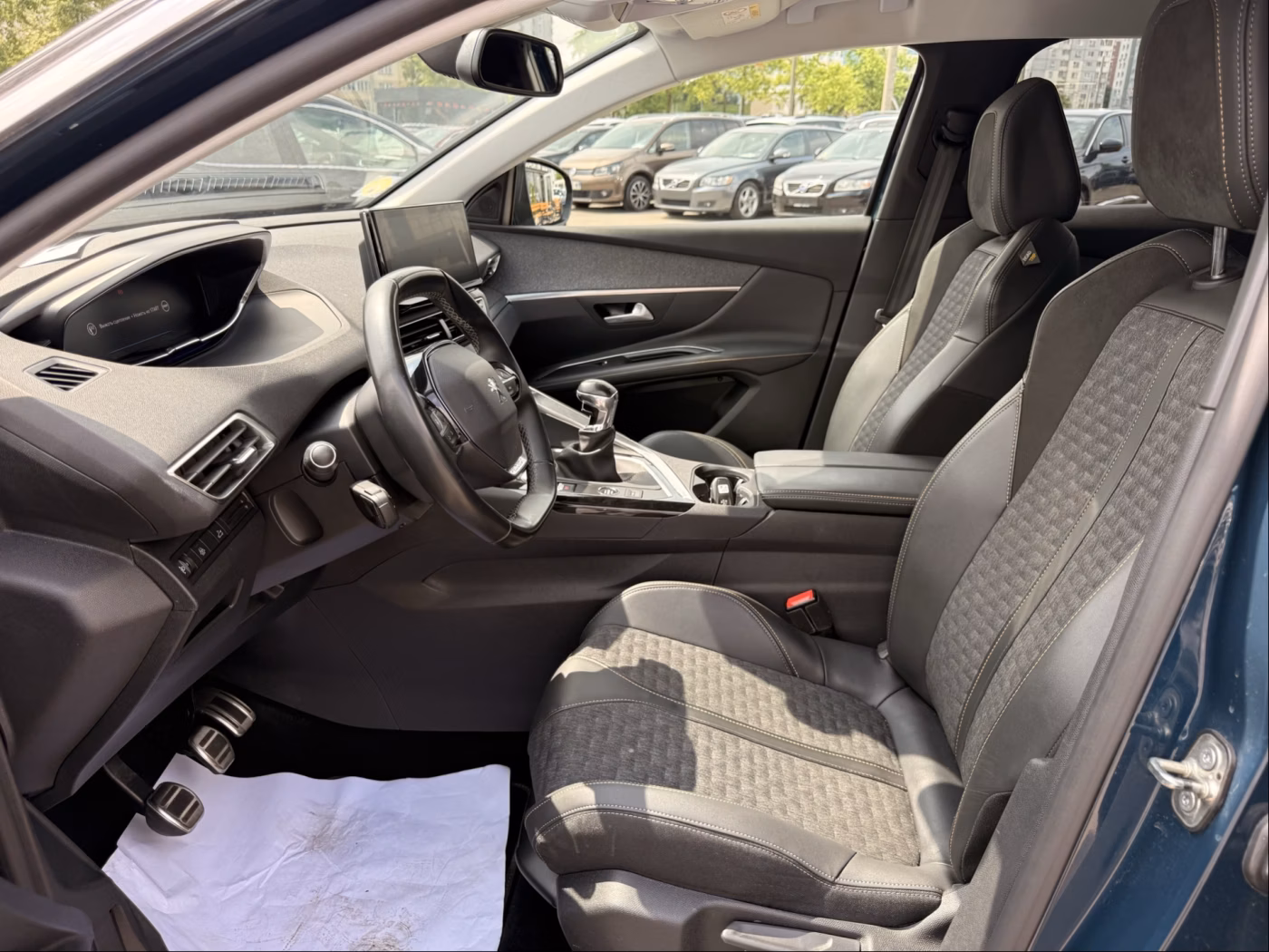 Peugeot 3008 фото 17