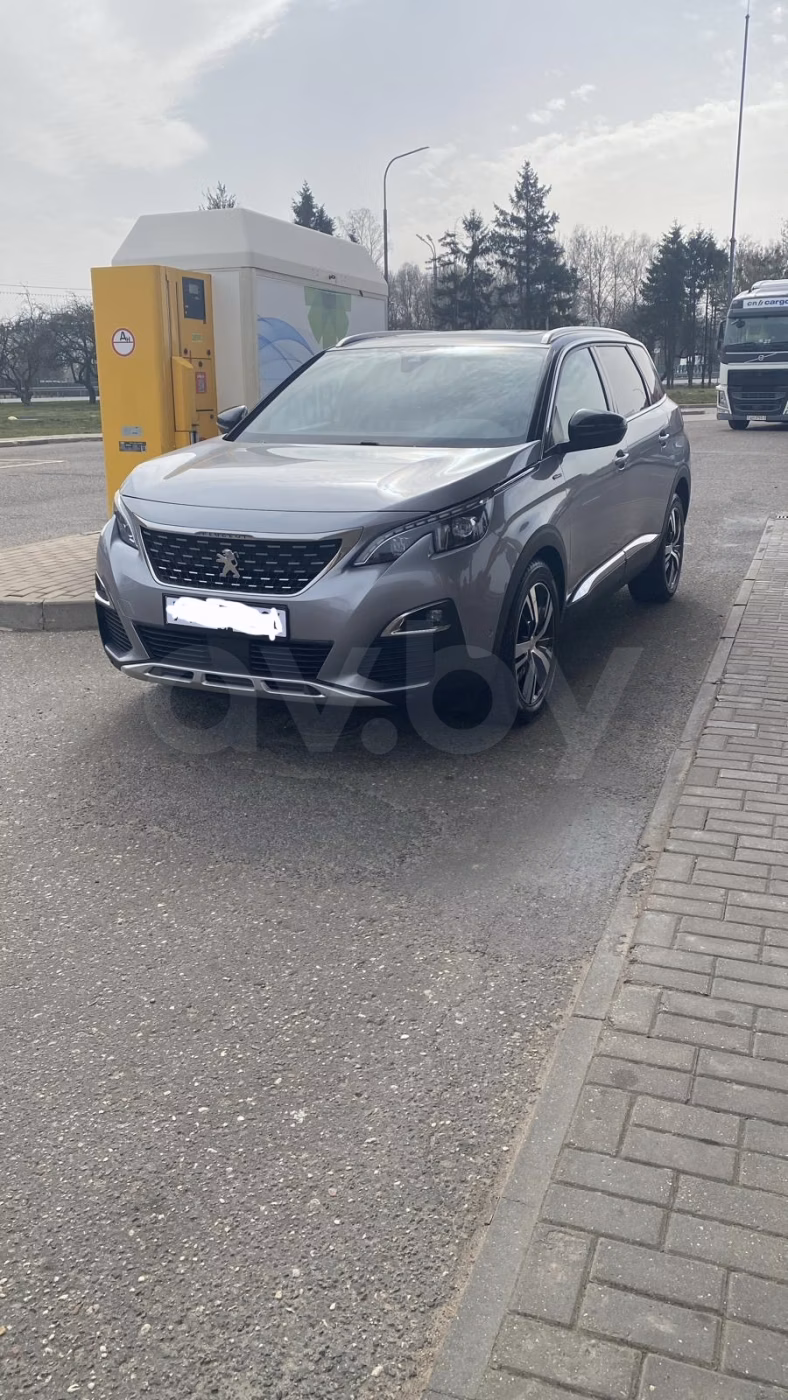 Peugeot 5008 фото 8