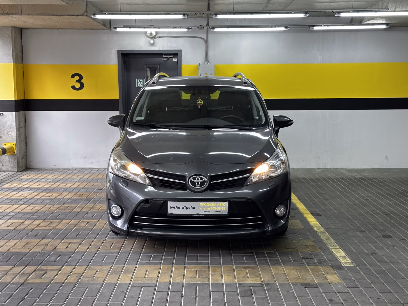 Toyota Verso фото 2