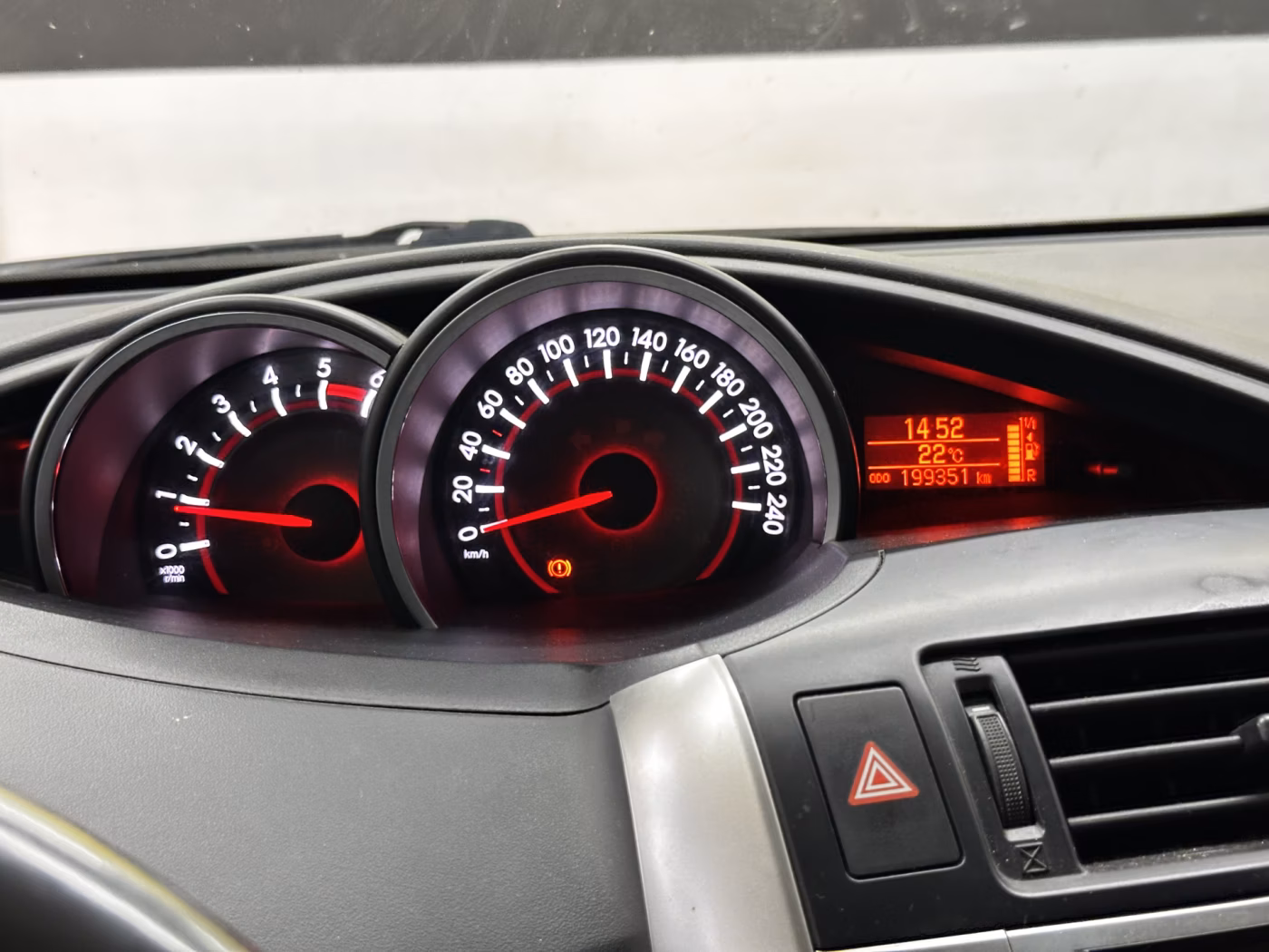 Toyota Verso фото 23
