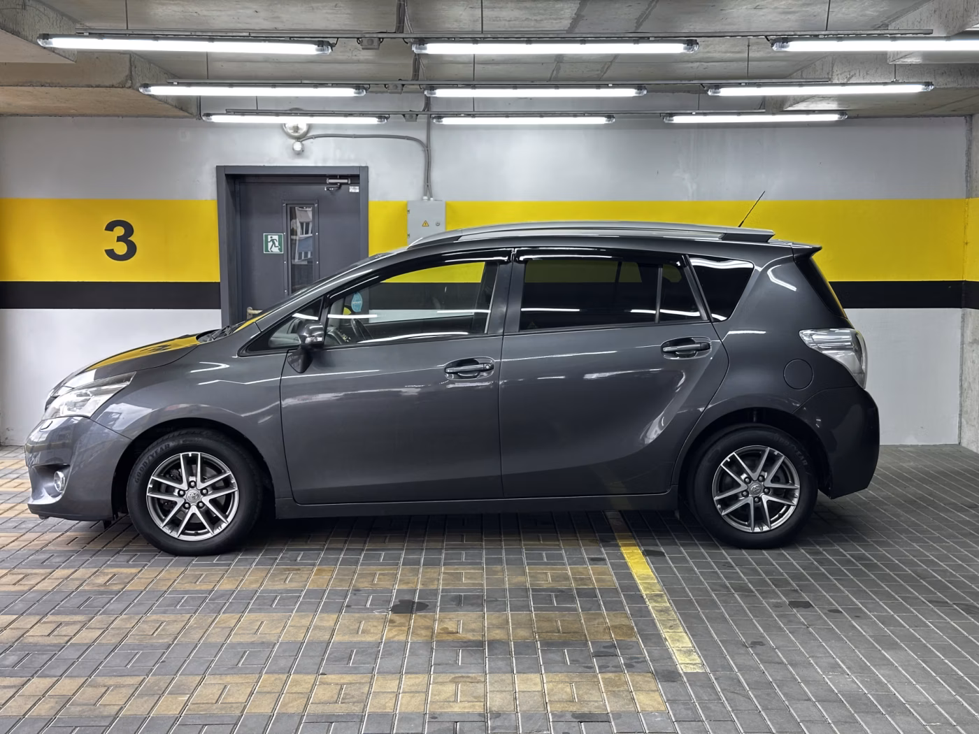 Toyota Verso фото 4
