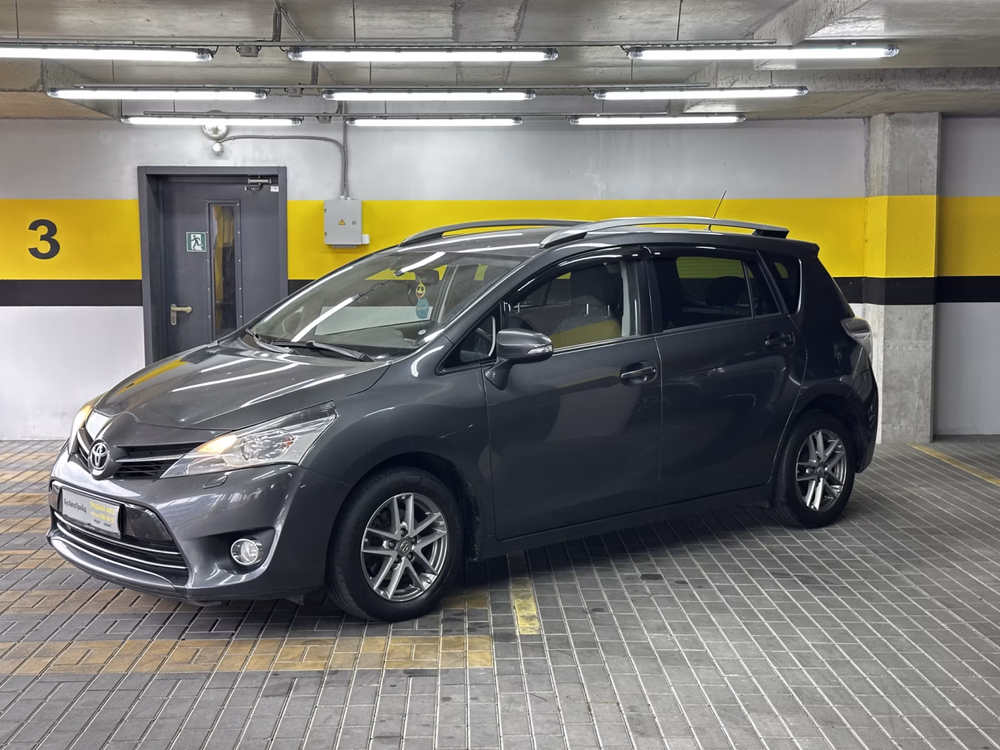 Toyota Verso фото 3