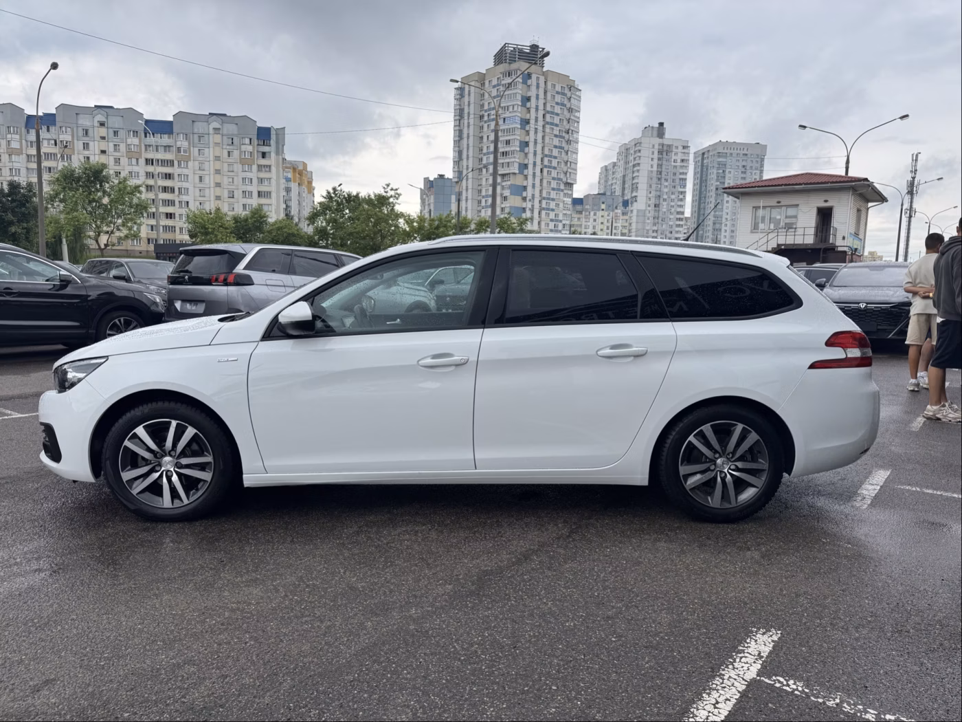 Peugeot 308 фото 4