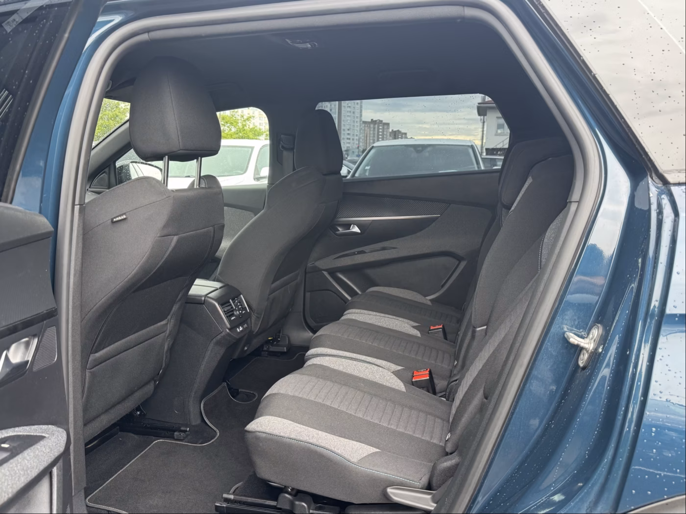 Peugeot 5008 фото 12