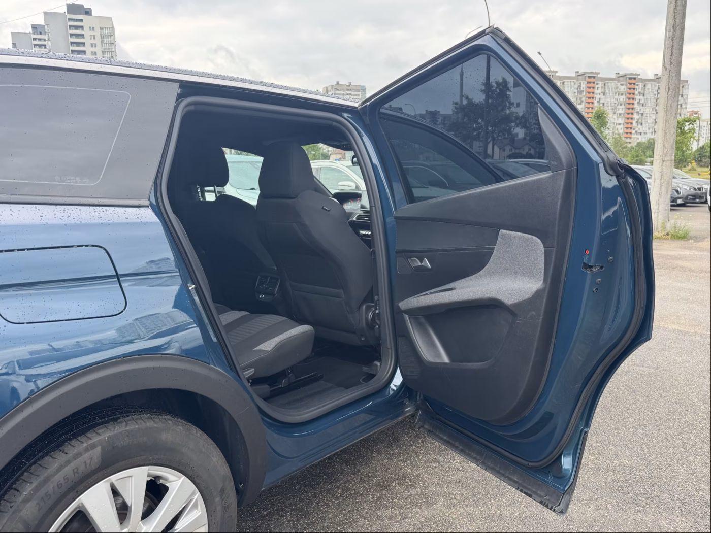 Peugeot 5008 фото 16