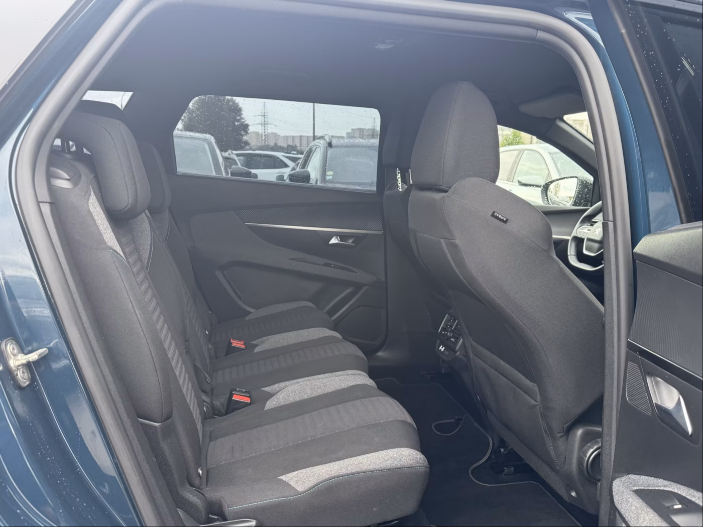 Peugeot 5008 фото 17