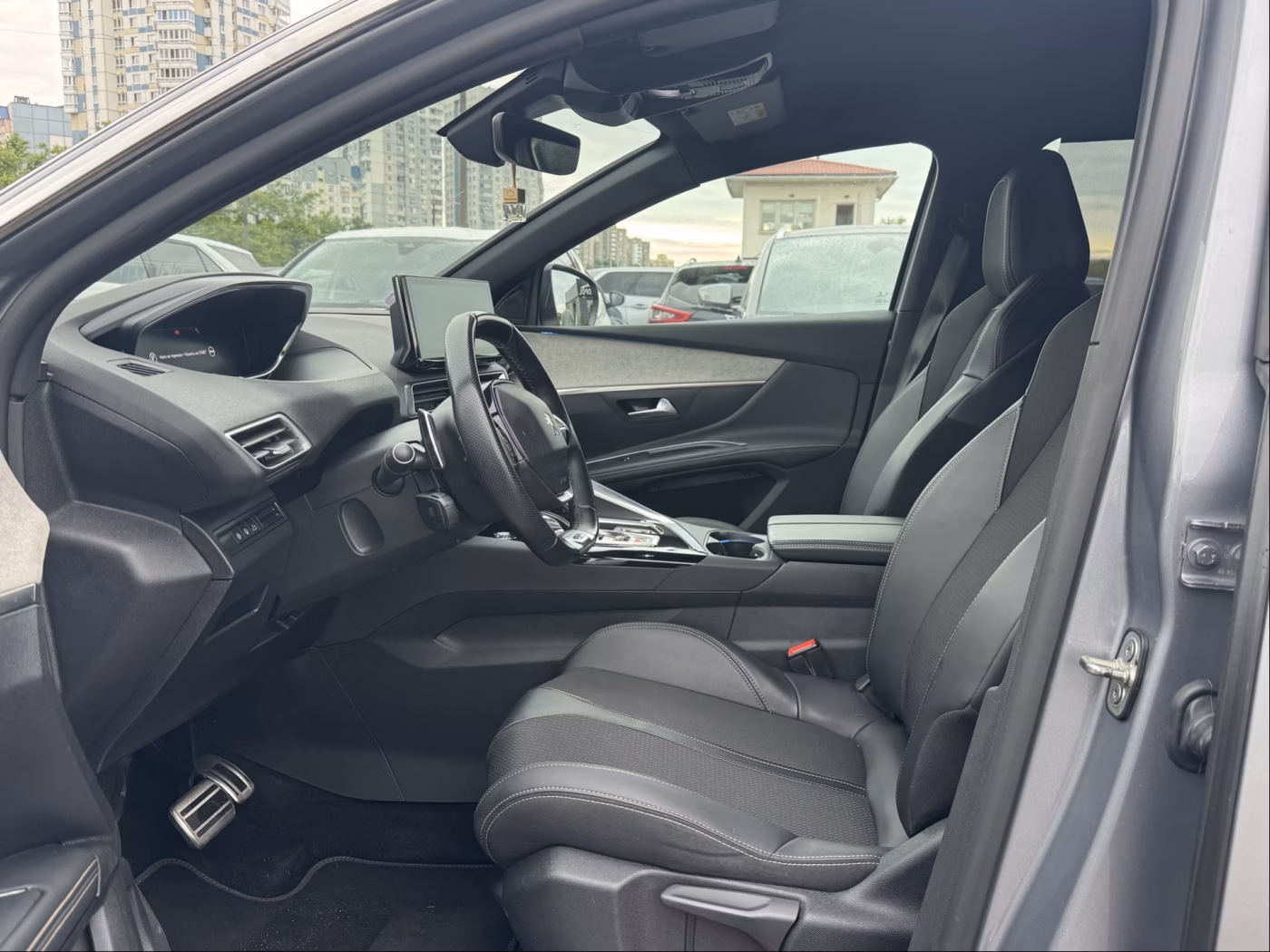 Peugeot 5008 фото 10