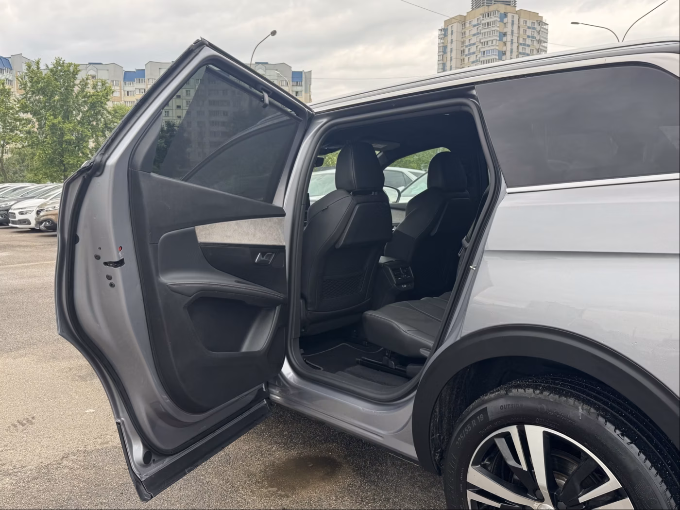 Peugeot 5008 фото 11