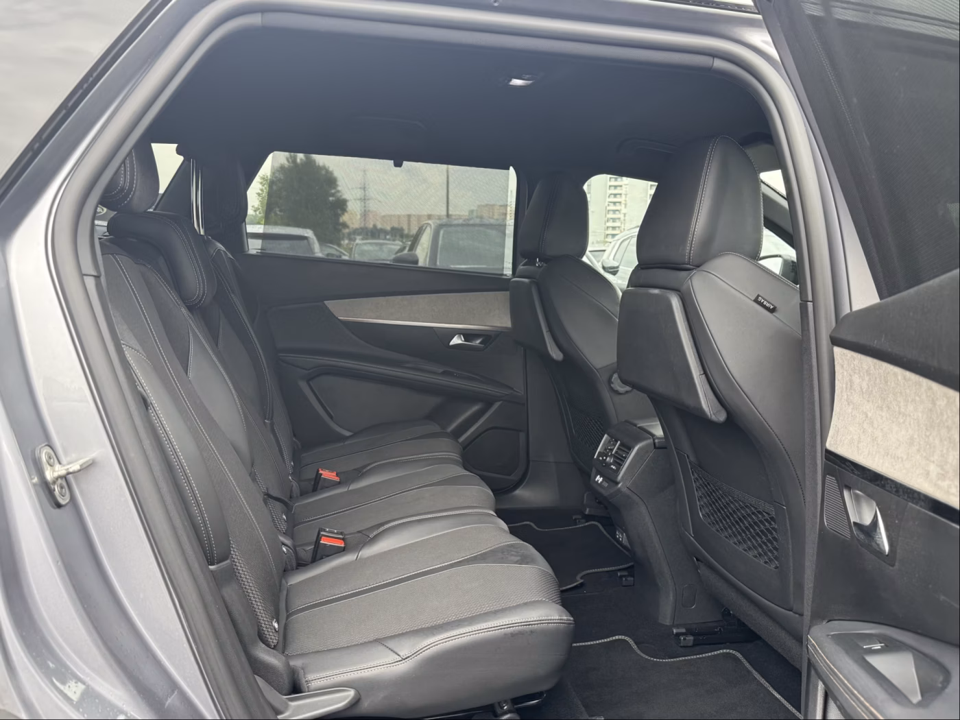 Peugeot 5008 фото 17