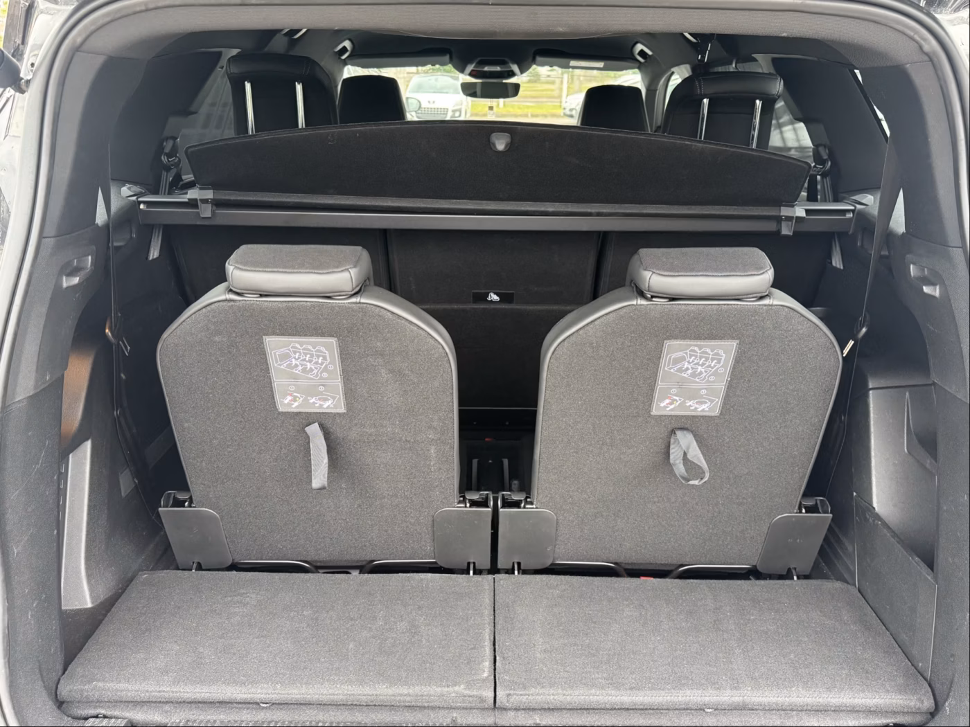 Peugeot 5008 фото 14