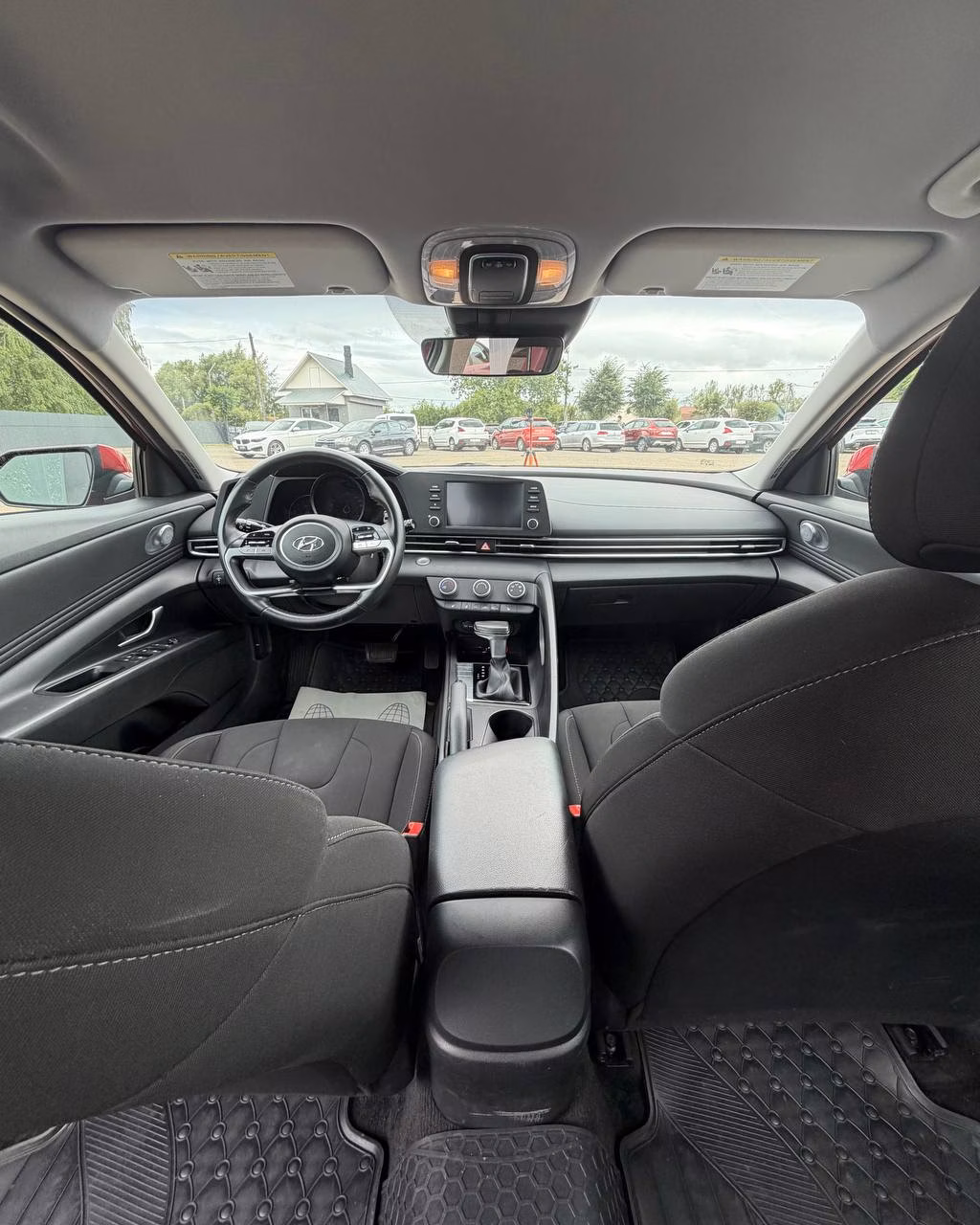 Hyundai Elantra фото 11