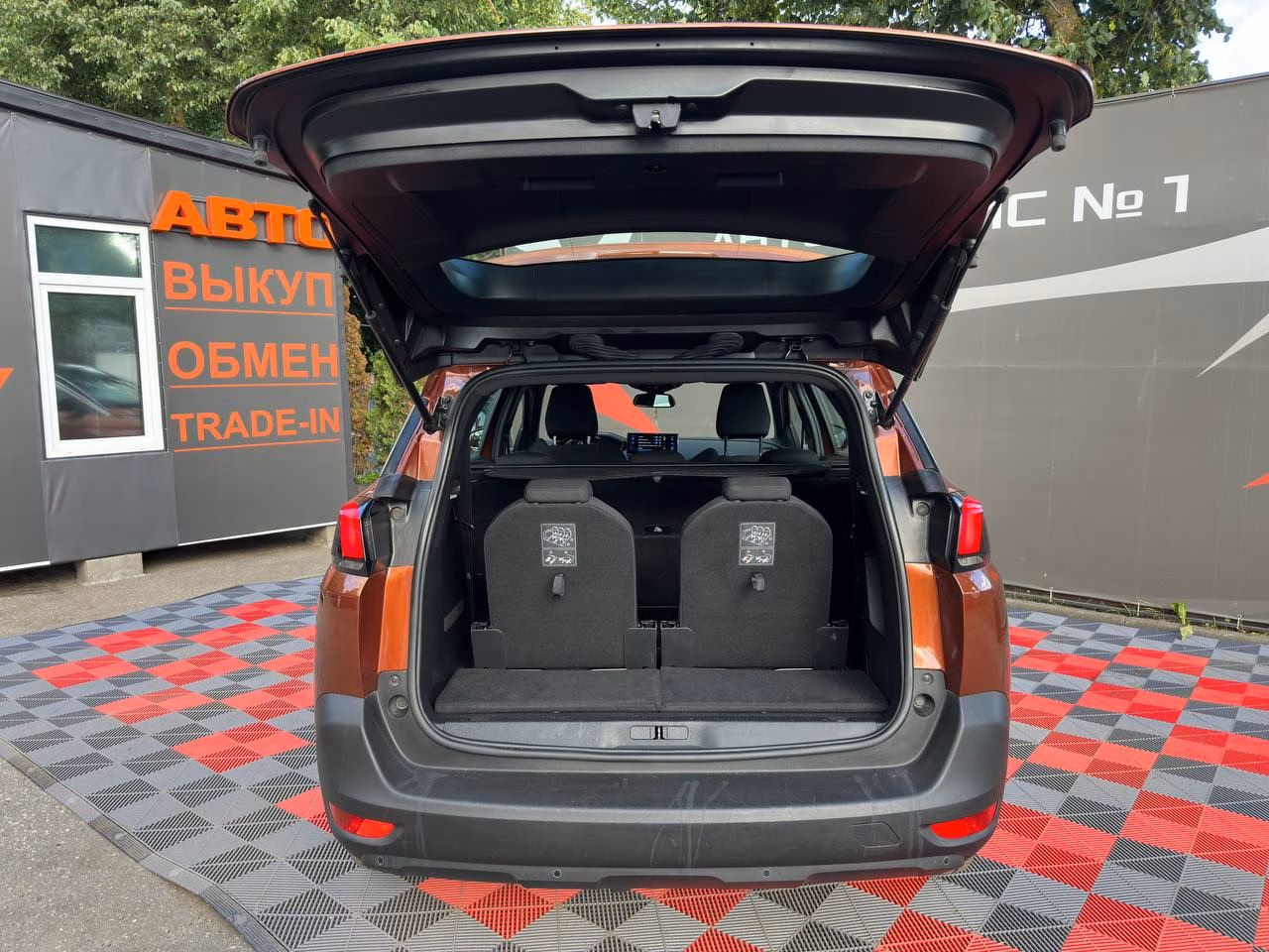 Peugeot 5008 фото 5
