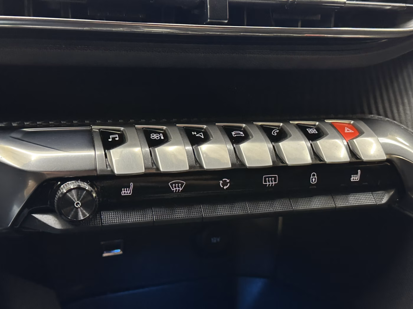 Peugeot 3008 фото 17