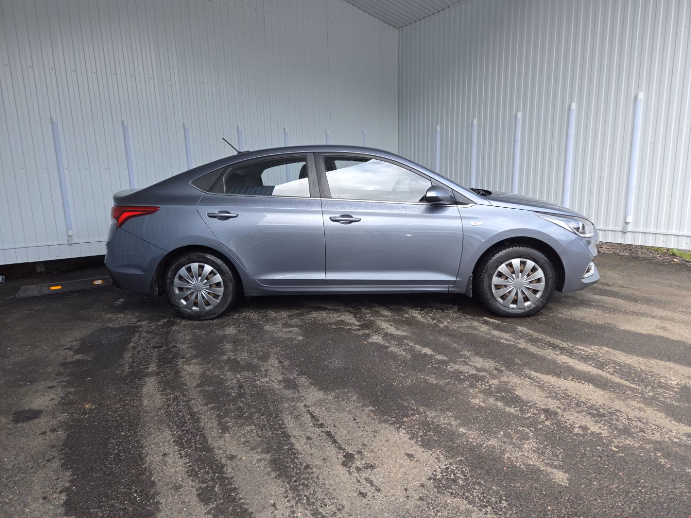 Hyundai Accent фото 4