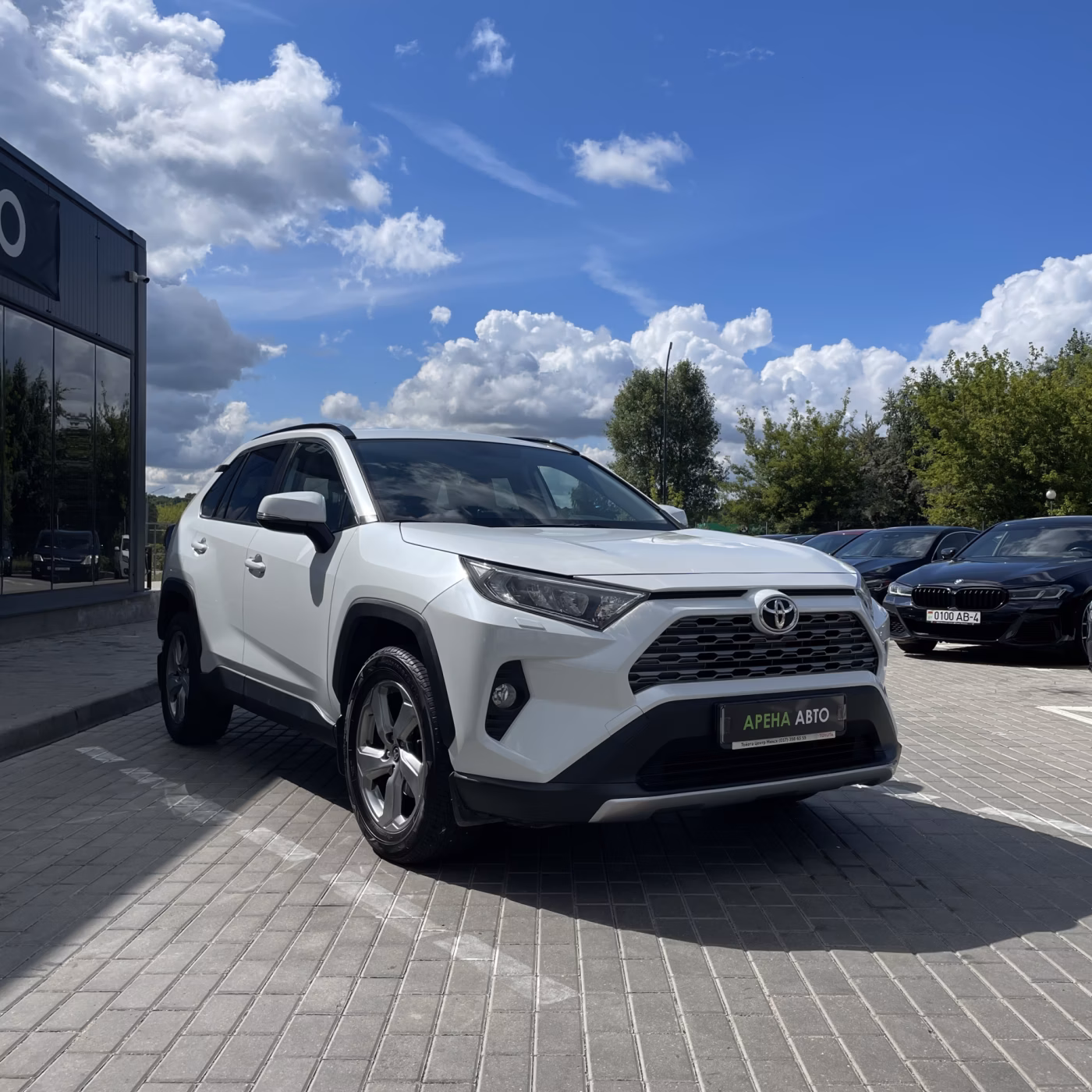 Toyota RAV4 фото 3