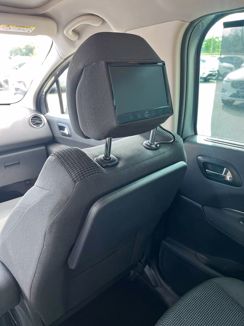 Peugeot 5008 фото 15