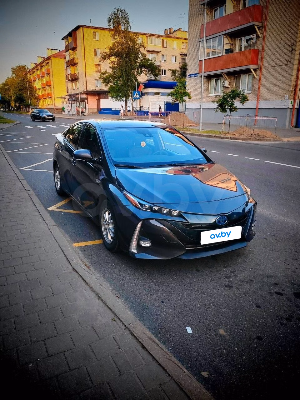 Toyota Prius Prime фото 9